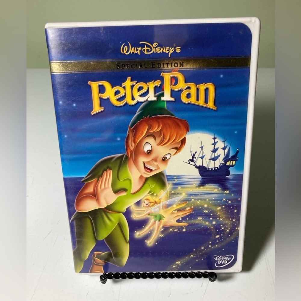 Peter Pan DVD classic Disney cartoon movie Tinker Bell adventure 2002